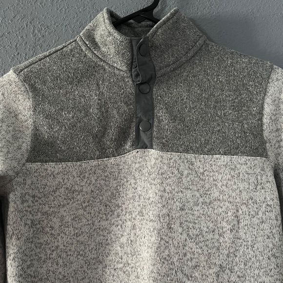 Old Navy Fleece Pullover‎ 1/4 Button Snap Boys Size 8 Stretch Gray Cozy Sweater - Picture 3 of 6